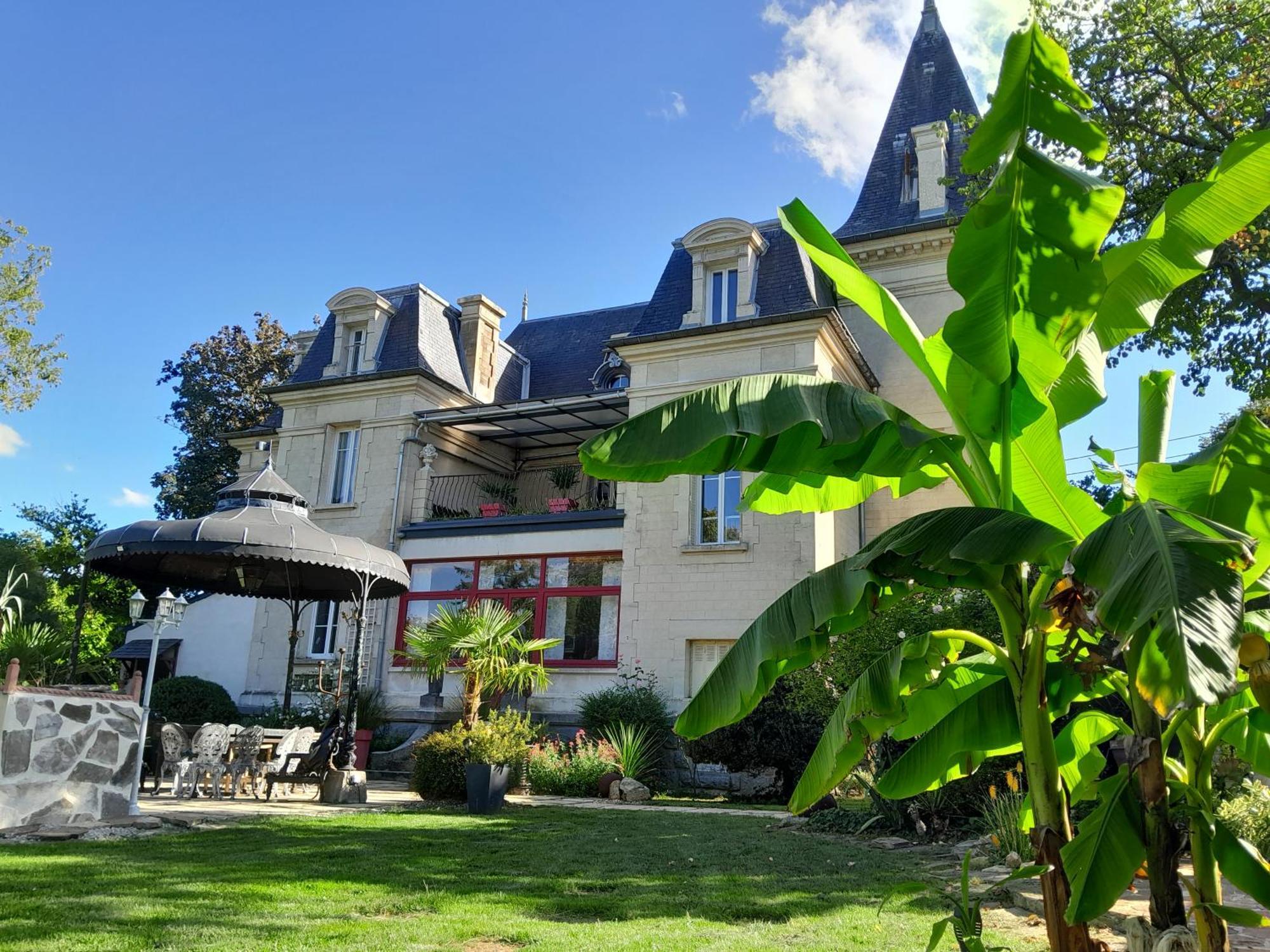 Le Madrigal Bed and Breakfast Mamers Eksteriør billede